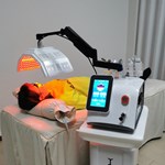 PDT 7 luces de color facial multifuncional 6 en 1 máquina de terapia de bio-luz led pdt para rejuvenecimiento de la piel